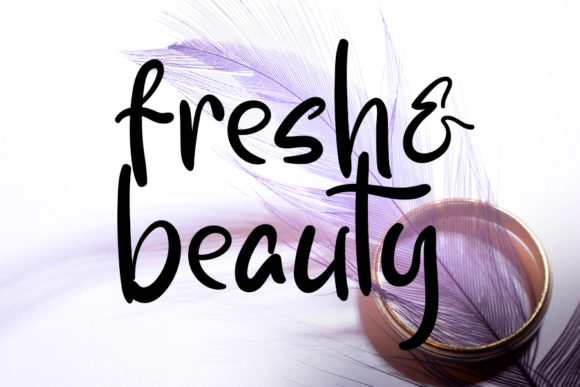 Fresh Beauty: A Handwritten Font for Editorial Design